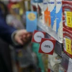 Στο χρονοντούλαπο τα πιστοποιητικά εμβολιασμού, πού θα παραμείνουν υποχρεωτικά