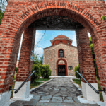 Σε κλοιό αφρικανικής σκόνης η χώρα – Τι ισχύει για κλειστά σχολεία και εκδρομές